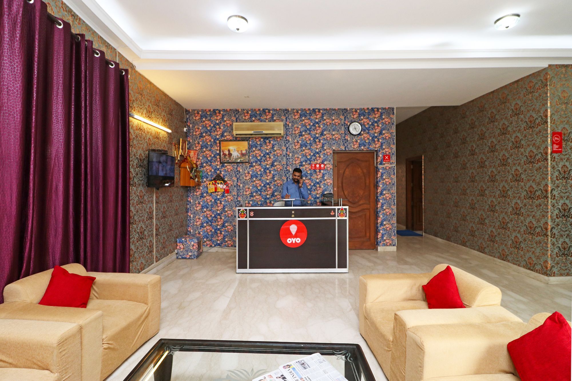 Fabexpress Ashray Hotell Noida Exteriör bild